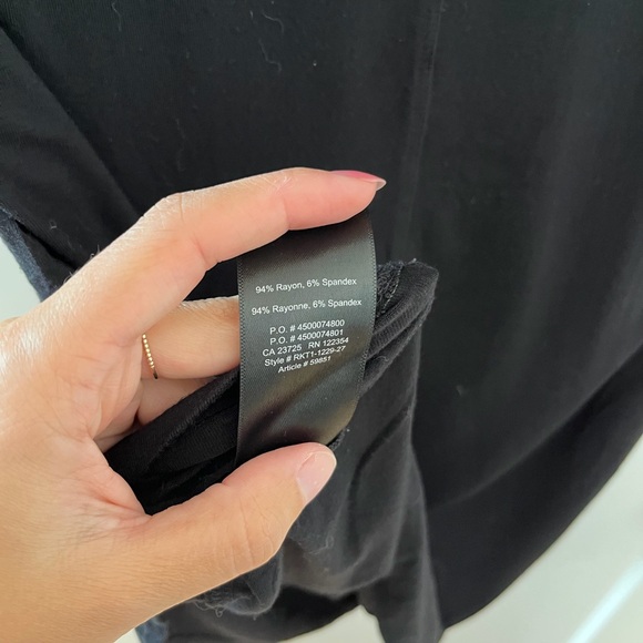 Babaton Black Scoop Neck Short Sleeve Tee - Picture 5 of 5